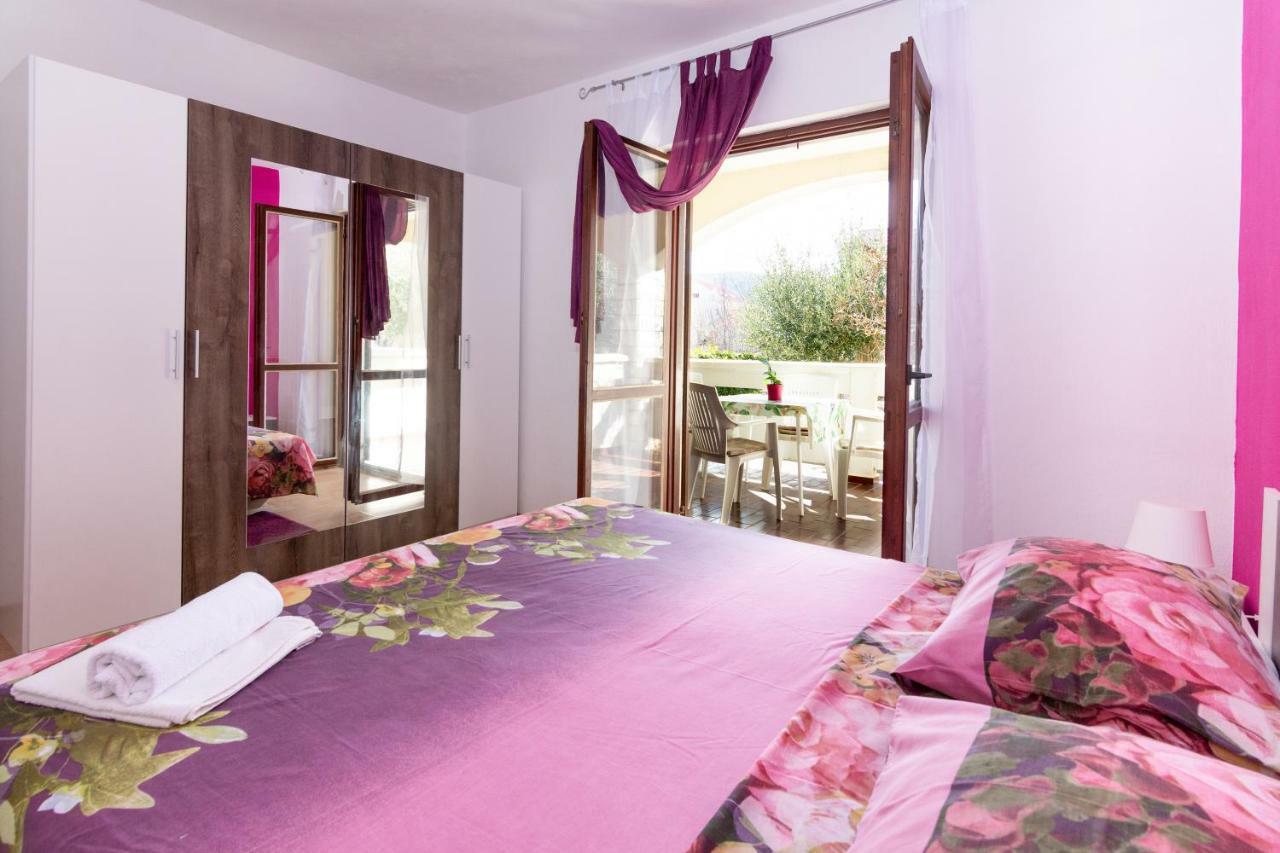 Apartments Luka Pag Town Kültér fotó
